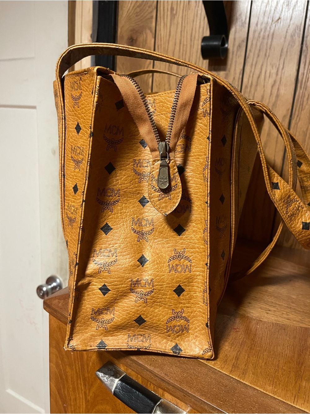 MCM  Munchen leather Tote Bag, Excellent condition ... - Picture 8 of 15